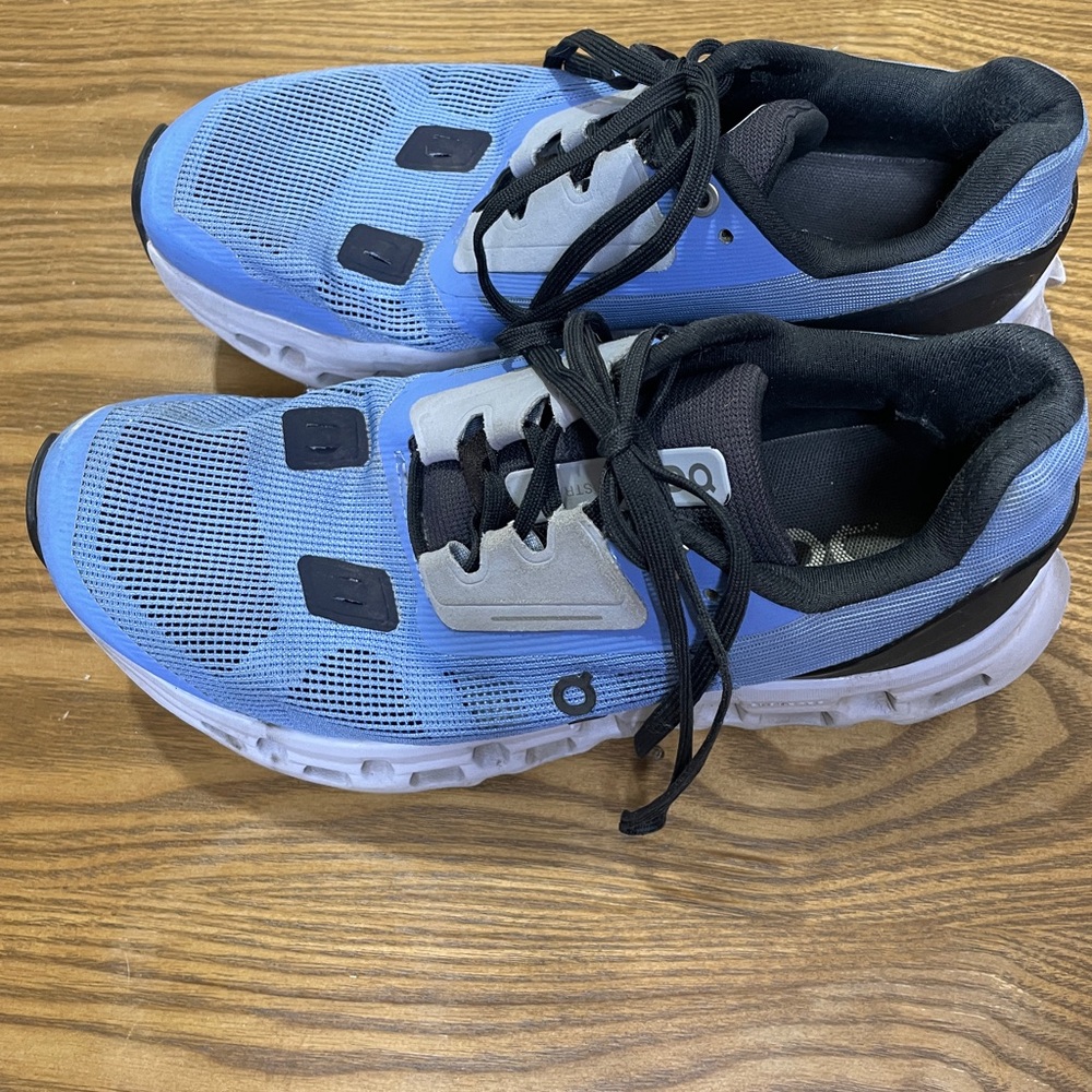 On Cloudmonster Running Shoes, Women’s size 8